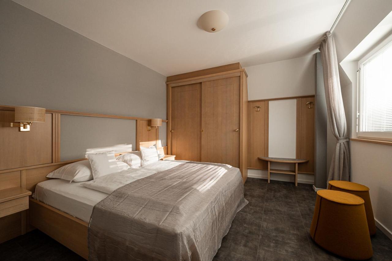 سكين Apartmenthotel Ritterhof Suites & Breakfast المظهر الخارجي الصورة